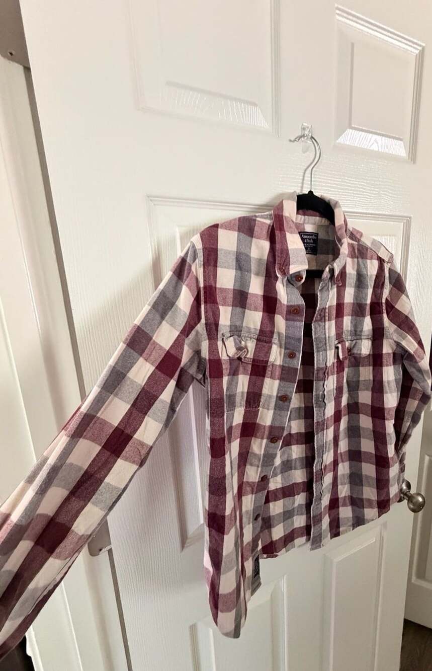 Abercrombie & Fitch Flannel Button-Up Shirt Size S Maroon Plaid